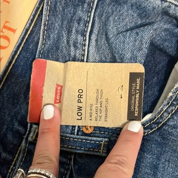 Levi's Blue Straight Jeans with Knee Distressing size 29 - Picture 2 of 9